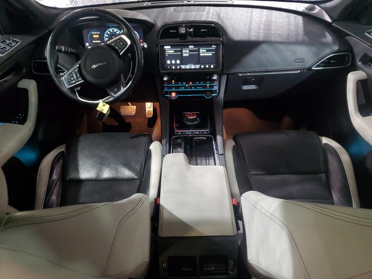 2018 JAGUAR F-Pace