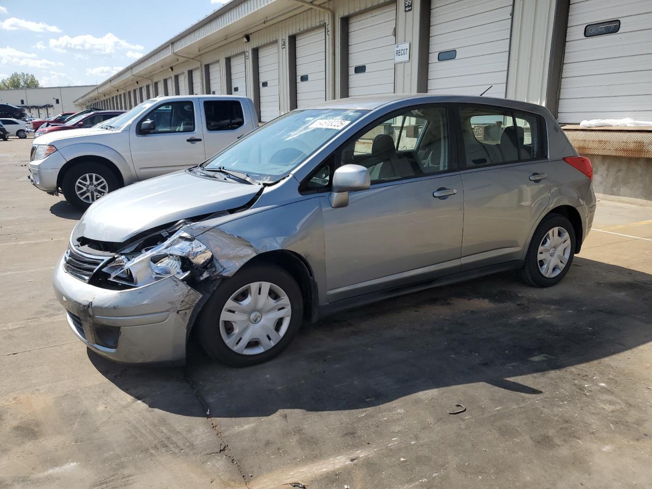 2011 NISSAN VERSA