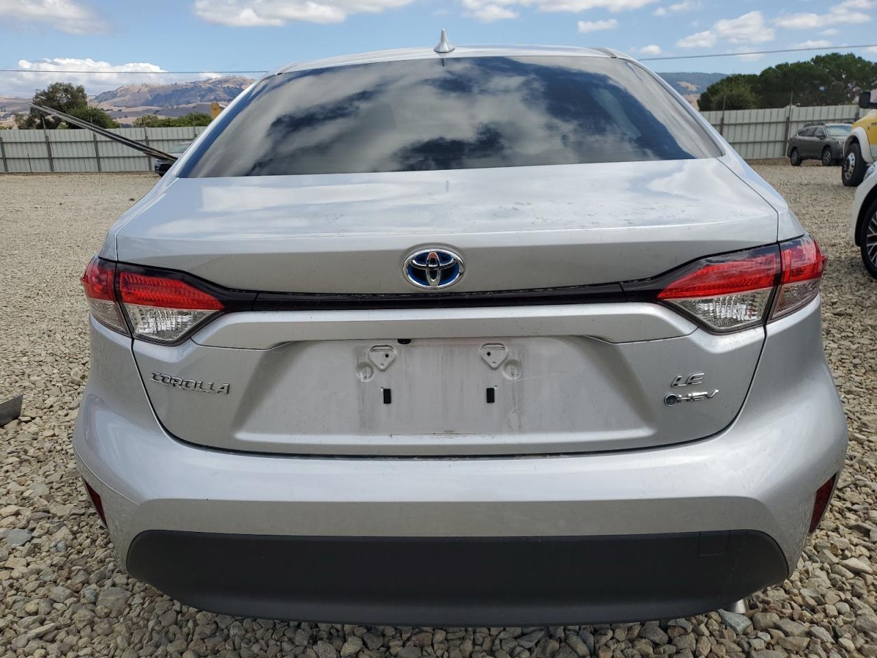 2025 TOYOTA COROLLA