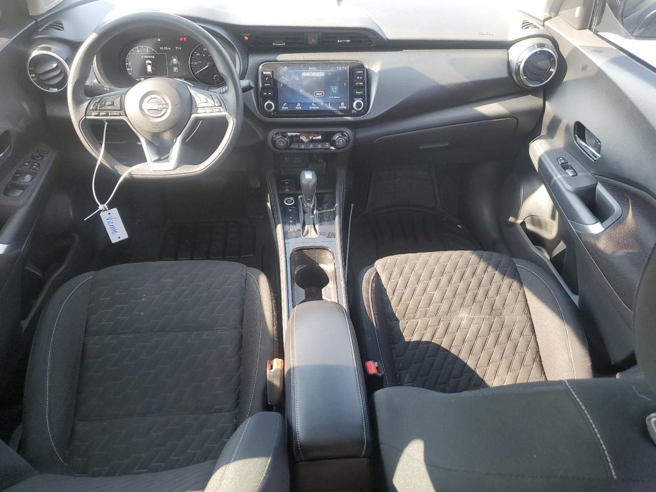 2022 NISSAN KICKS