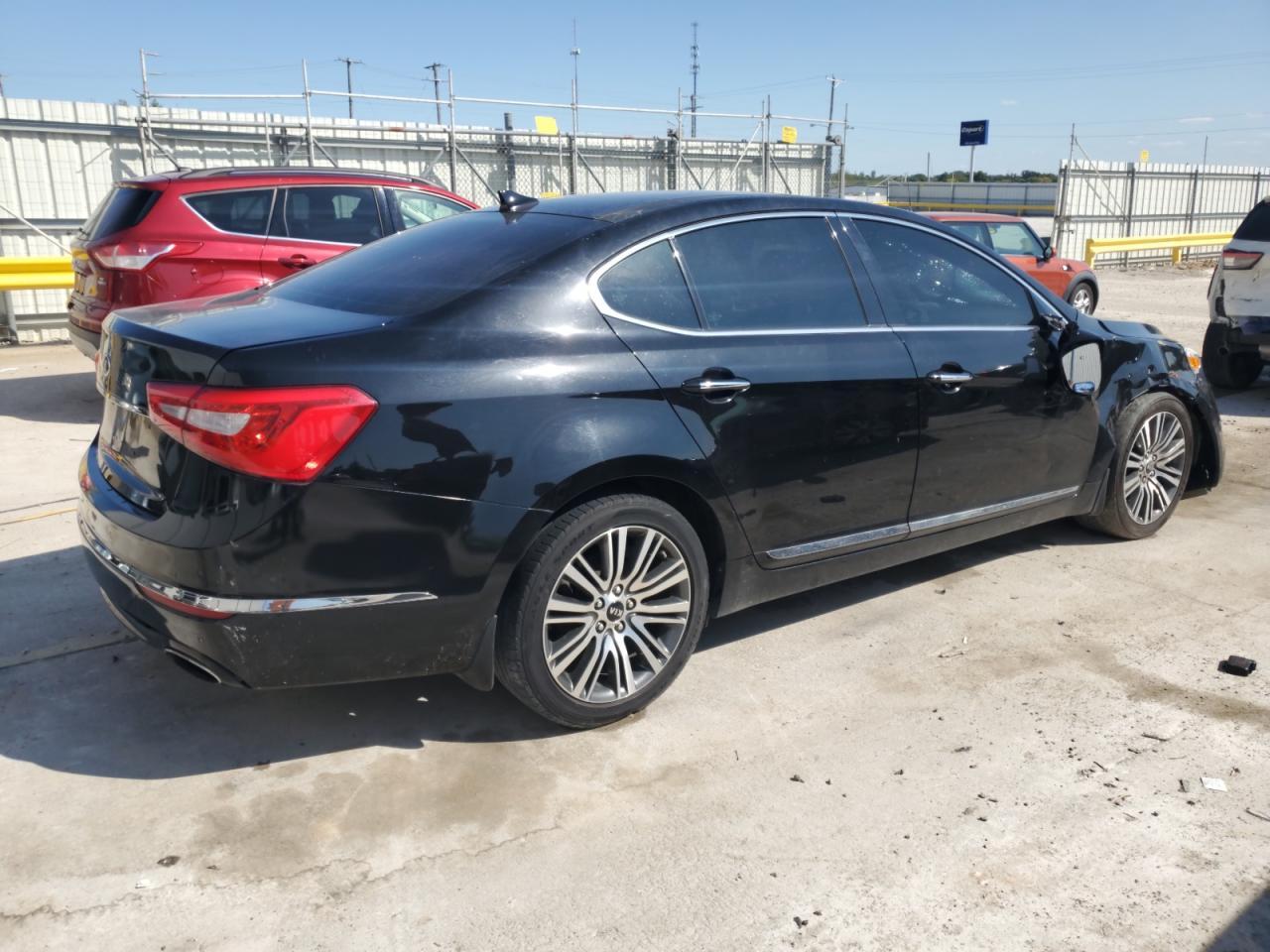 2014 KIA Cadenza