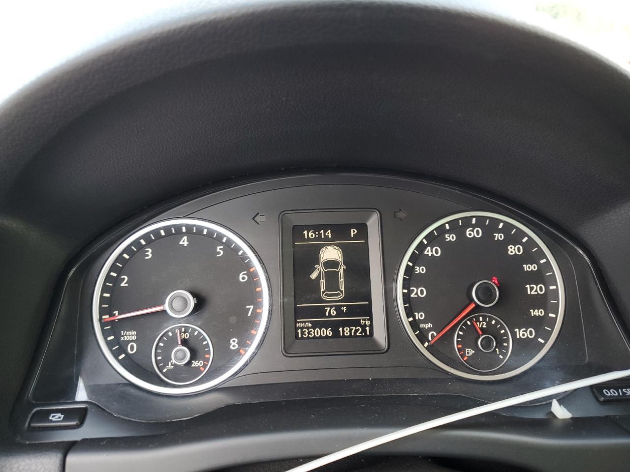 2011 VOLKSWAGEN TIGUAN