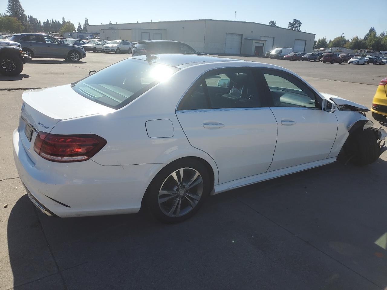 2016 MERCEDES-BENZ E-Class