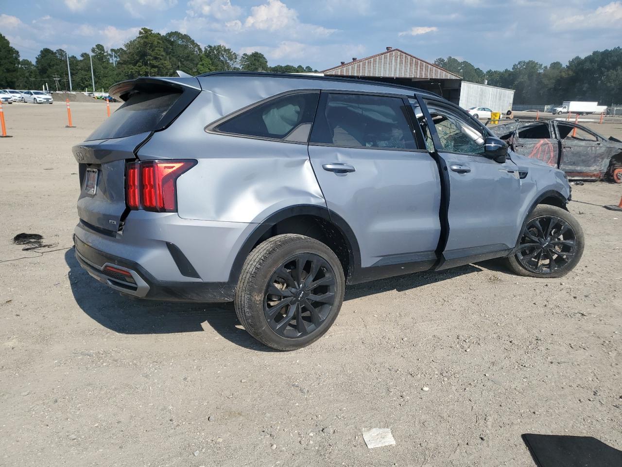 2023 KIA SORENTO