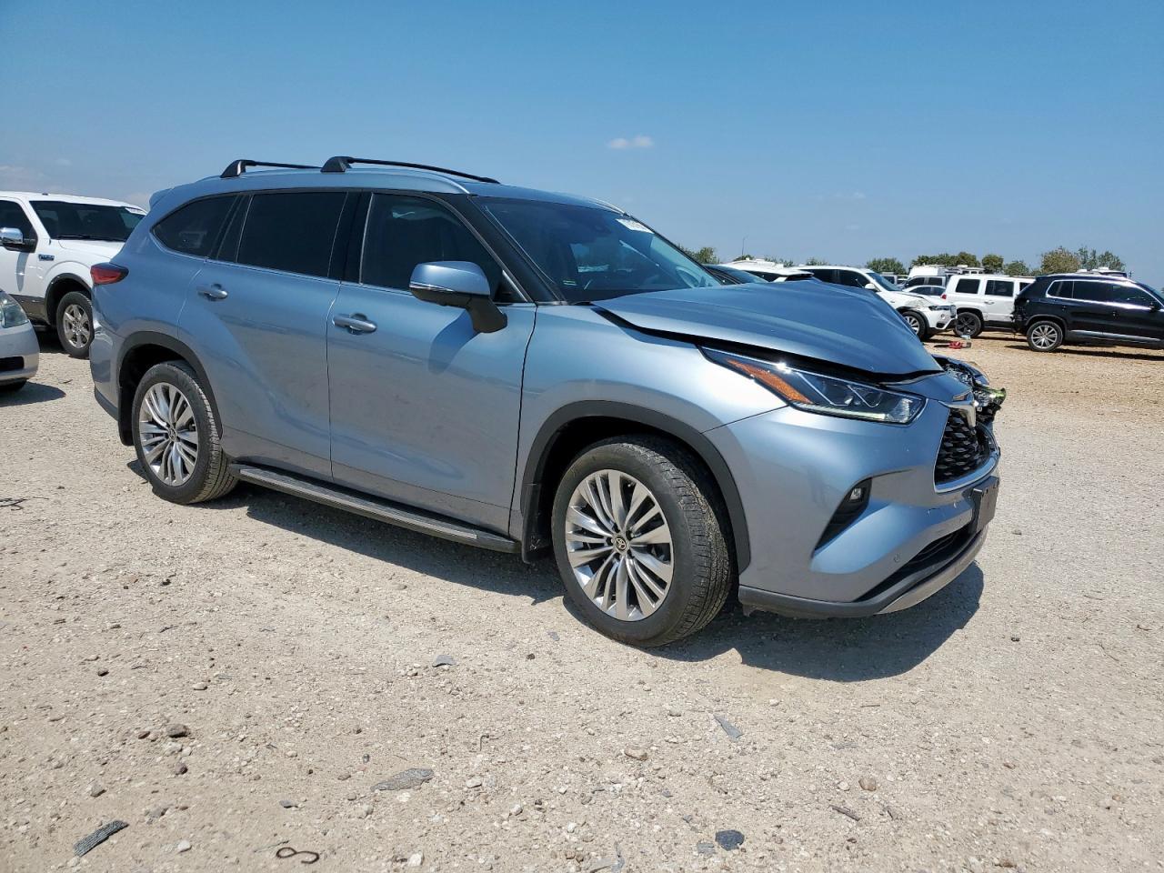2023 TOYOTA HIGHLANDER