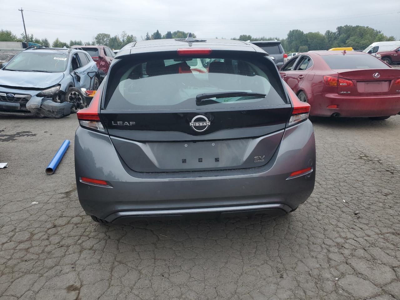 2025 NISSAN LEAF