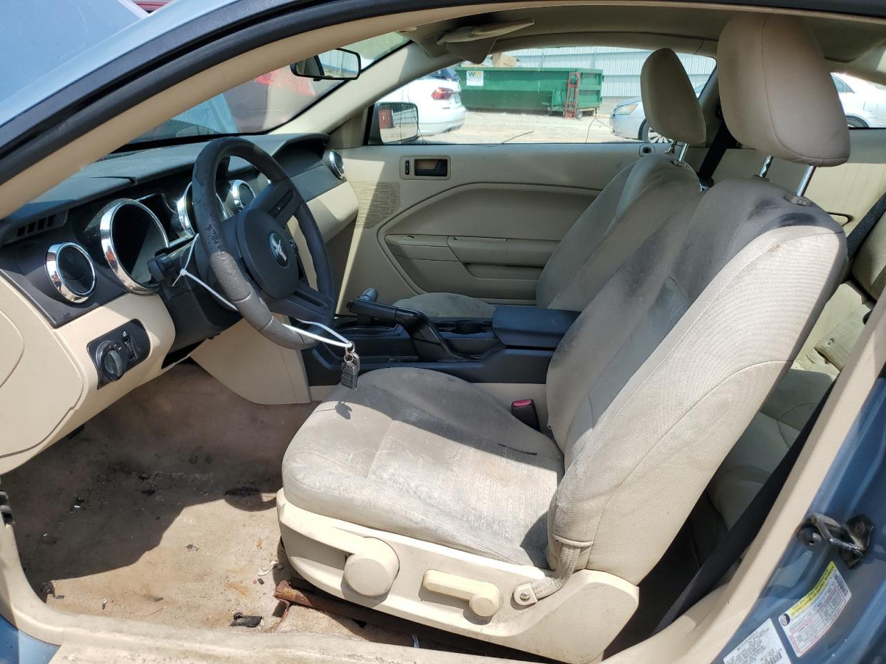 2005 FORD MUSTANG