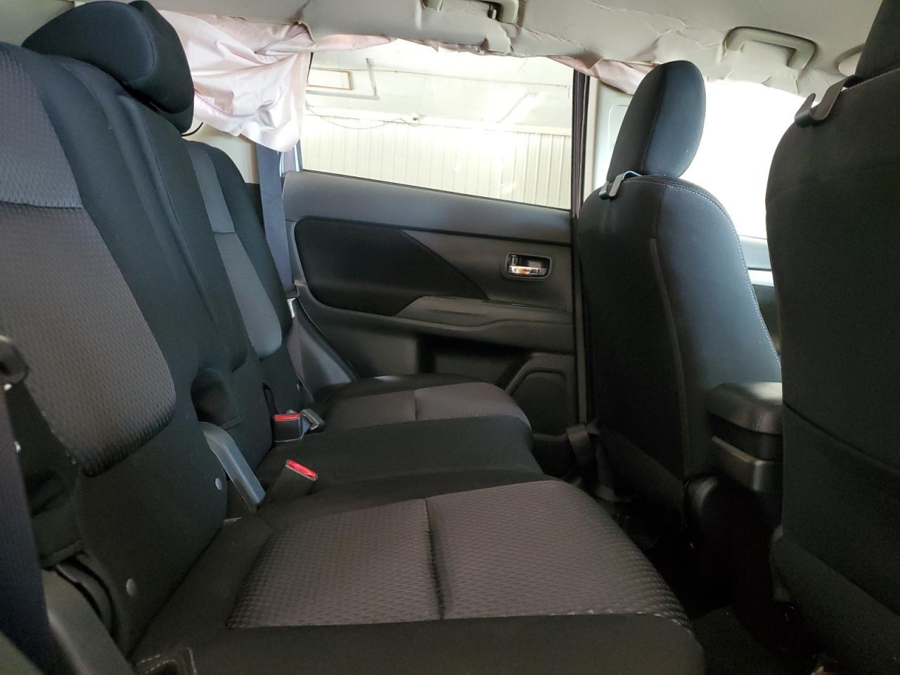 2018 MITSUBISHI outlander