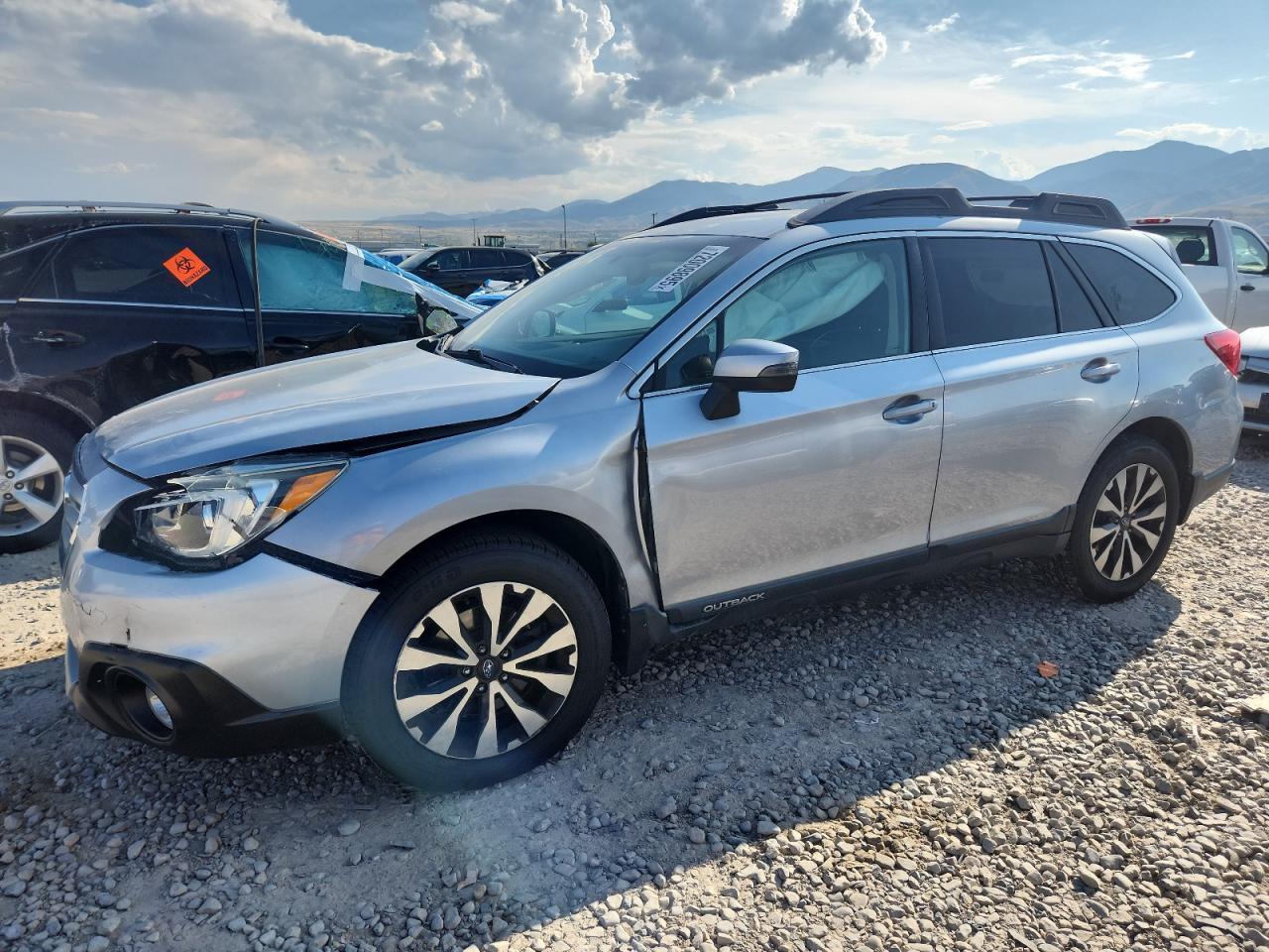 2015 SUBARU Outback