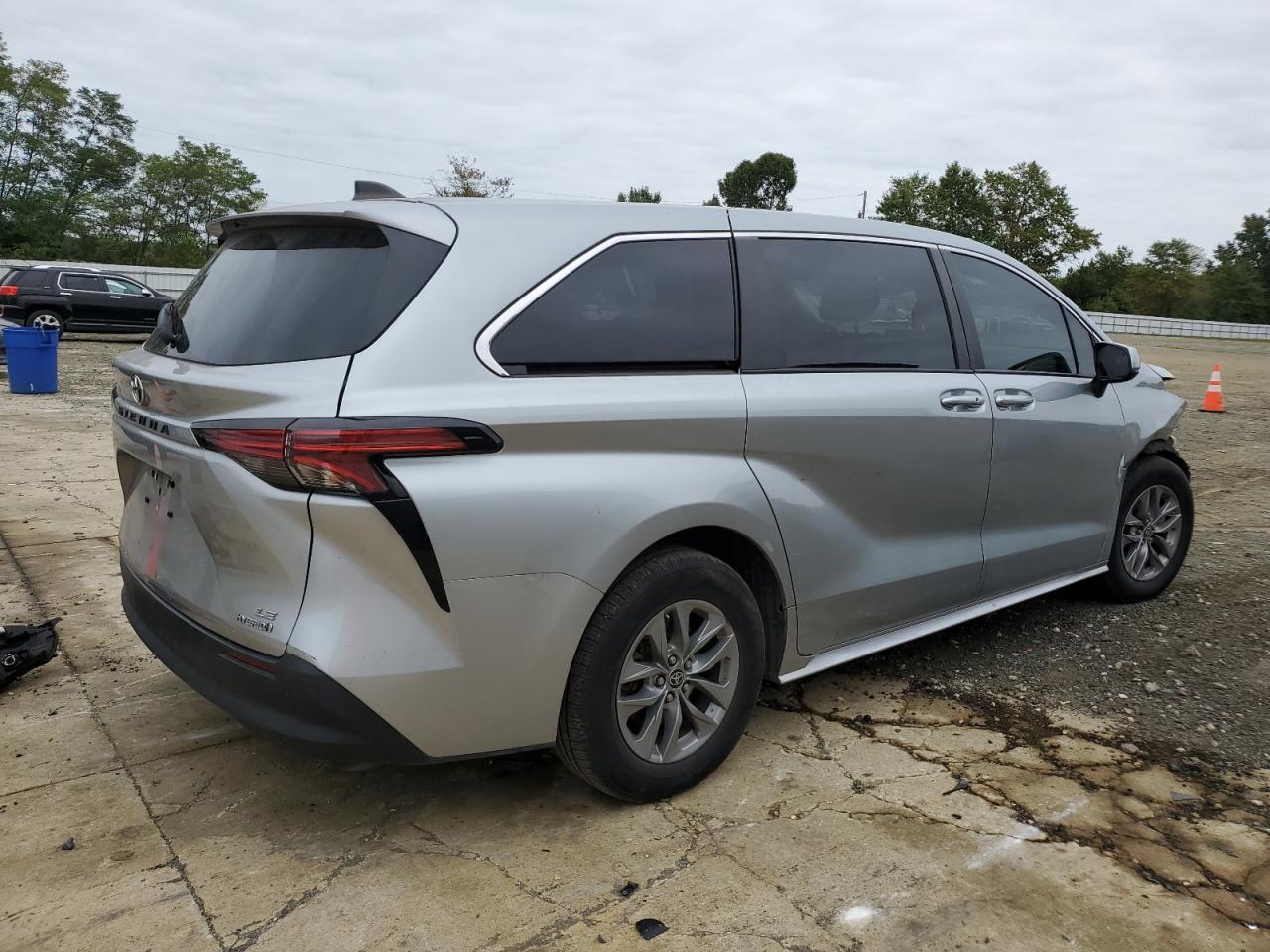 2022 TOYOTA SIENNA
