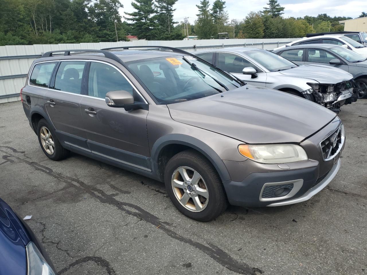 2010 VOLVO XC70