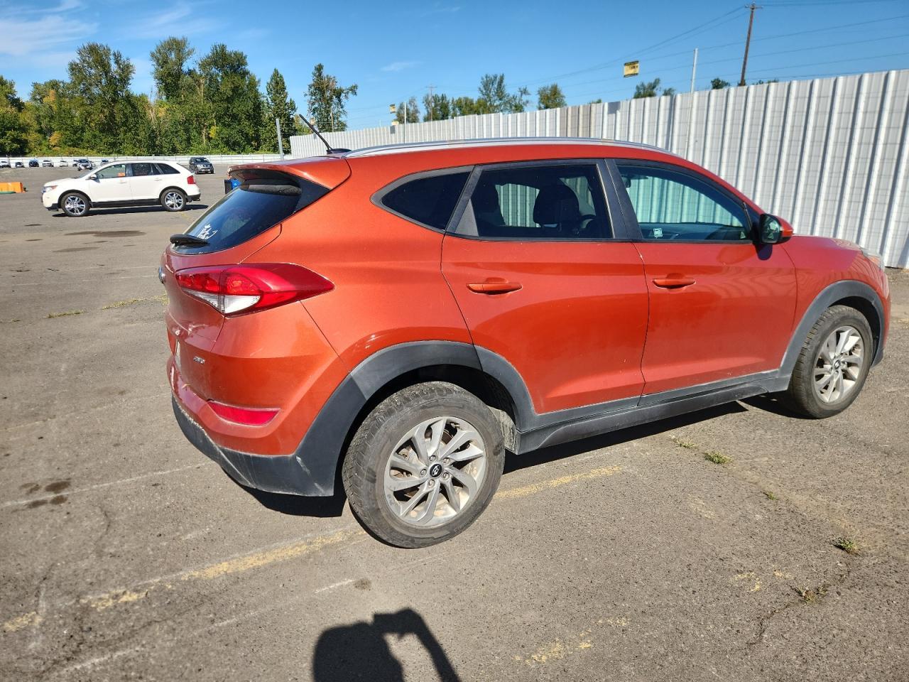 2016 HYUNDAI TUCSON