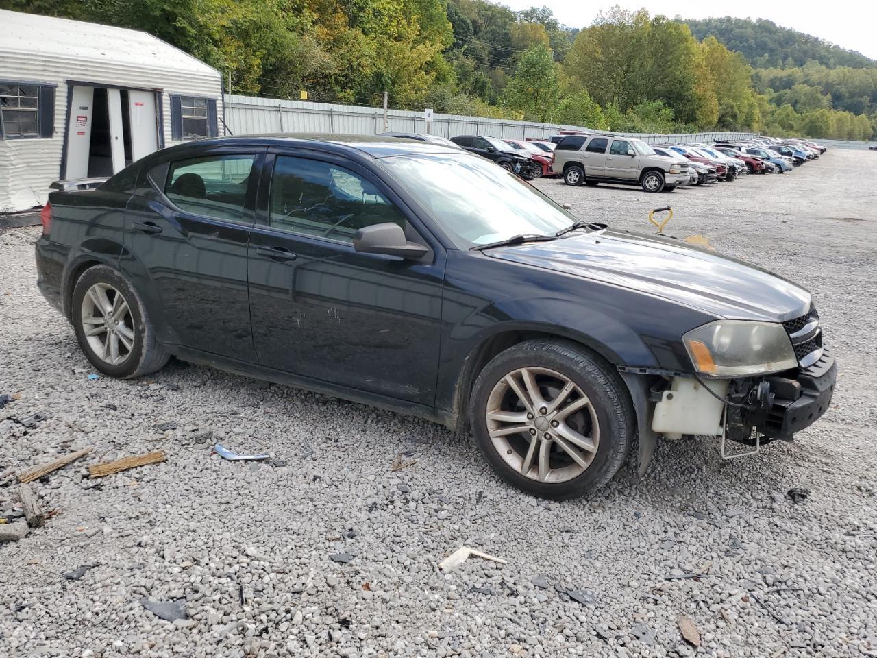 2013 DODGE Avenger