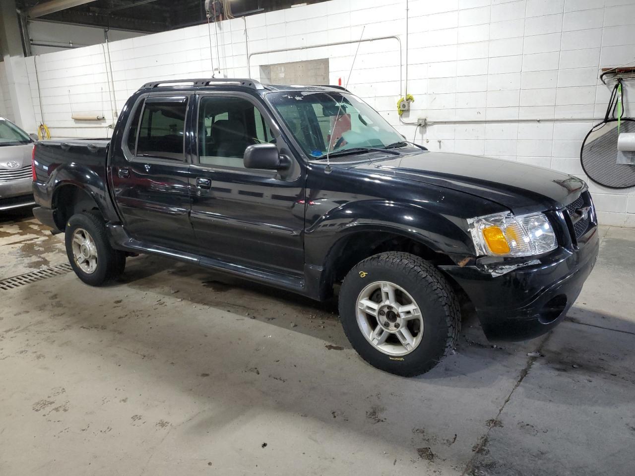 2004 FORD Explorer Sport Trac