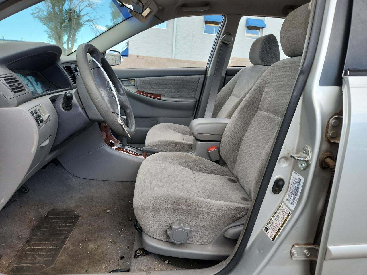 2004 TOYOTA COROLLA