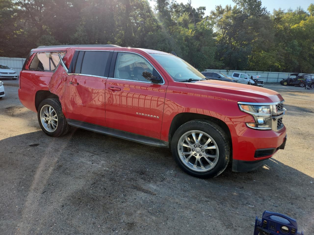 2018 CHEVROLET Suburban
