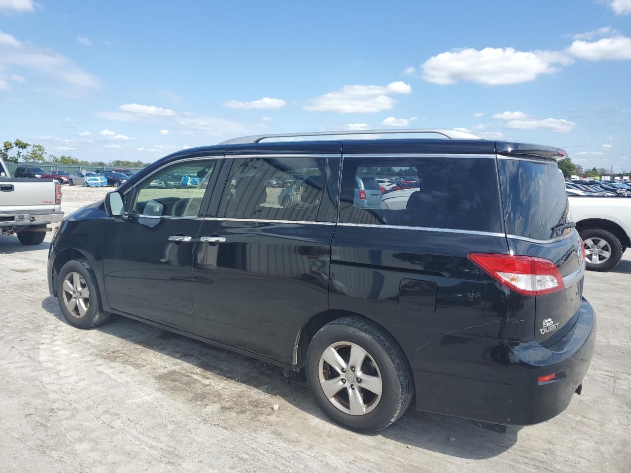2017 NISSAN Quest