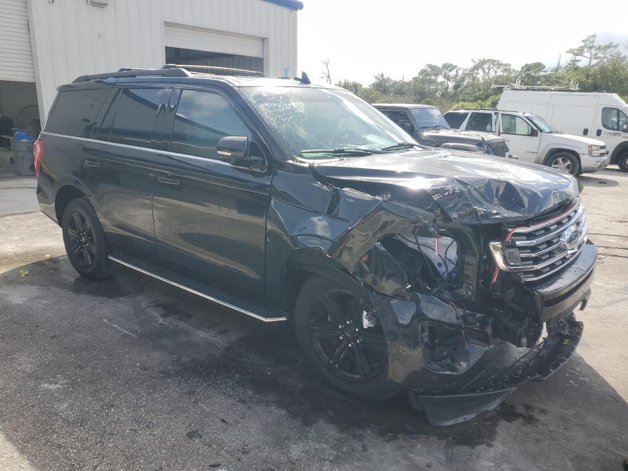 2021 FORD Expedition