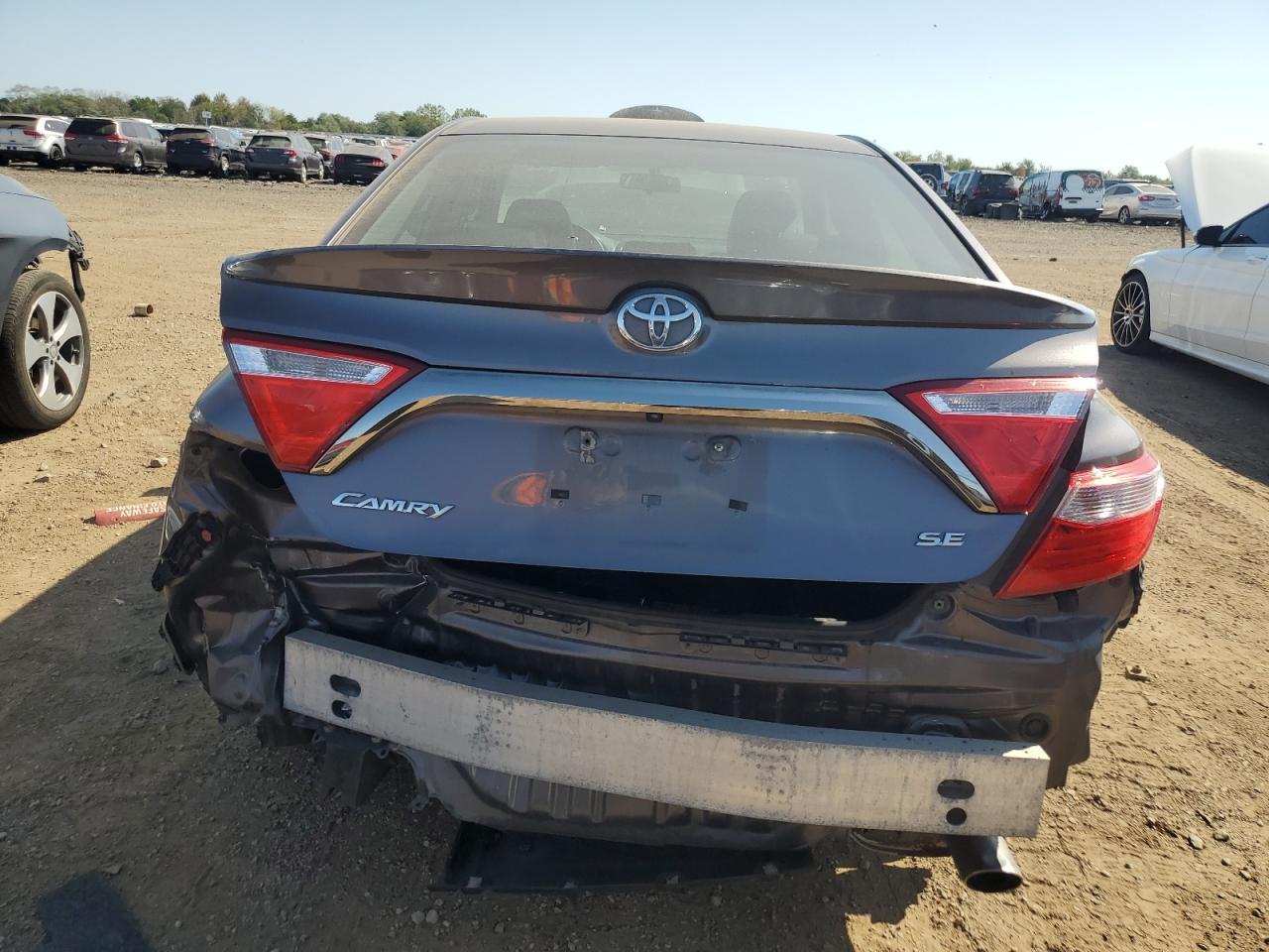 2015 TOYOTA CAMRY