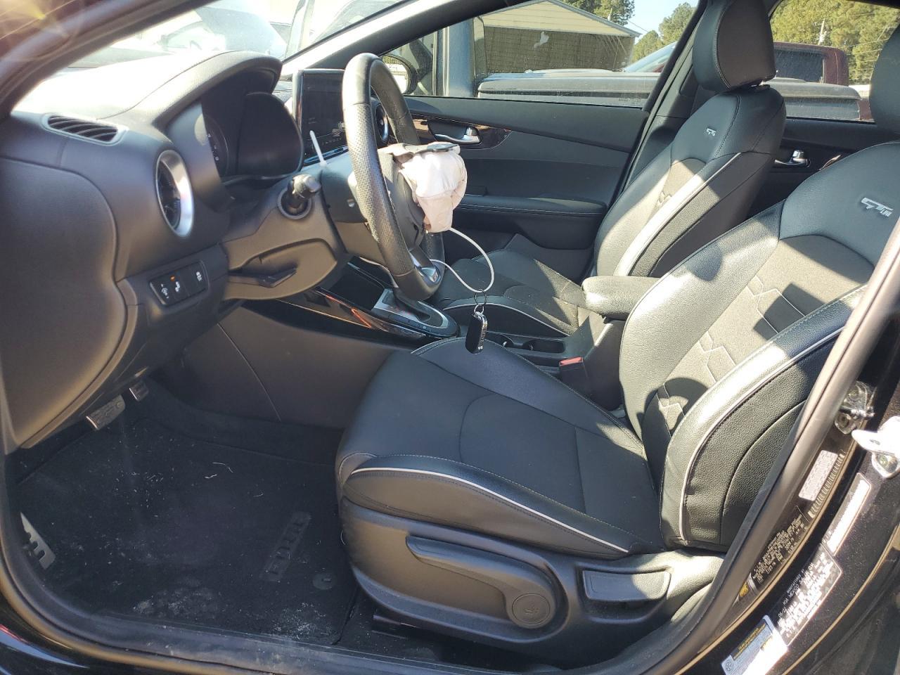 2022 KIA FORTE