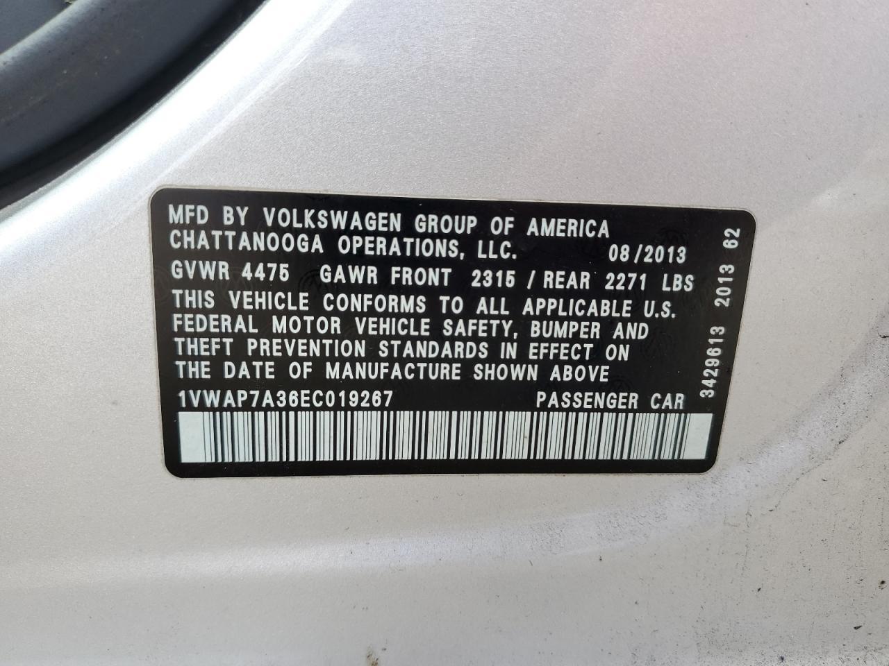 2014 VOLKSWAGEN Passat