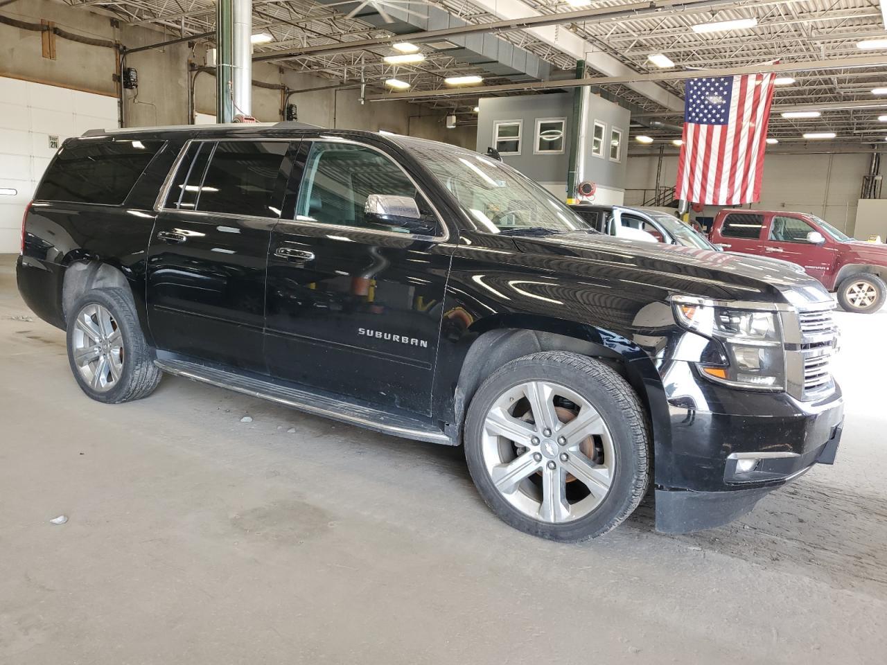 2018 CHEVROLET Suburban