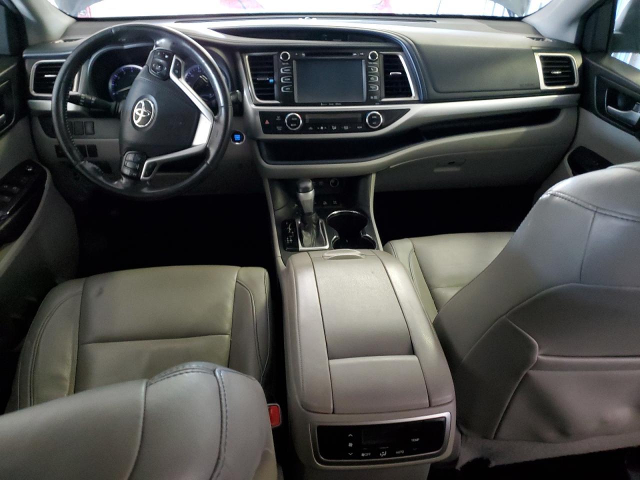 2018 TOYOTA HIGHLANDER