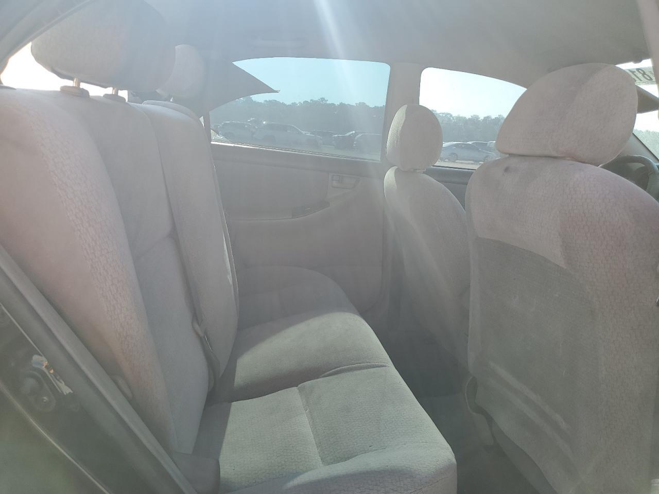 2004 TOYOTA COROLLA