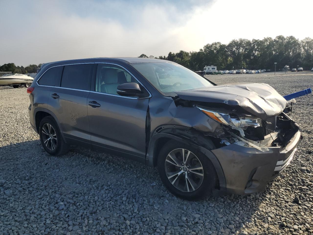 2018 TOYOTA HIGHLANDER