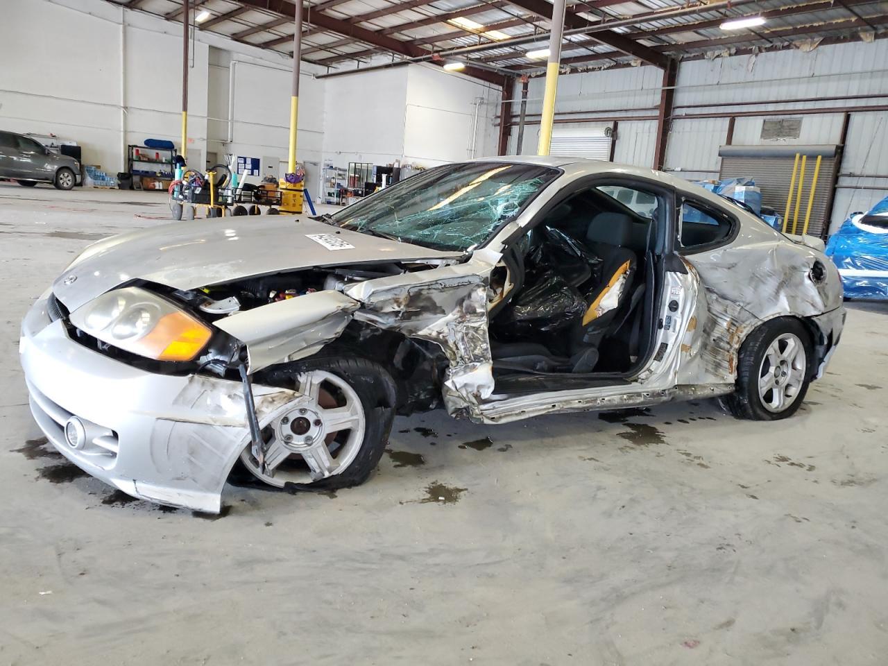 2004 HYUNDAI Tiburon
