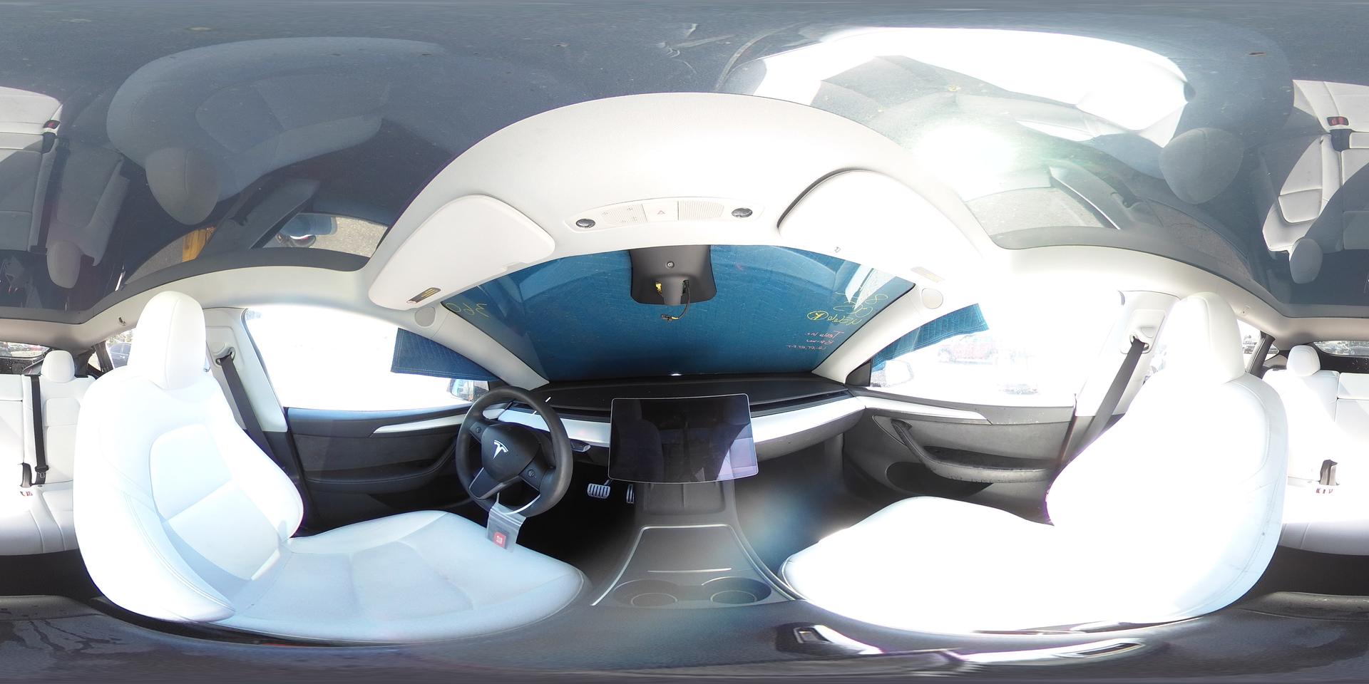 2025 TESLA MODEL Y