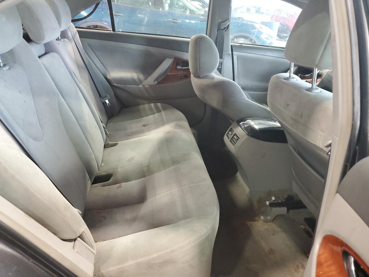 2010 TOYOTA CAMRY