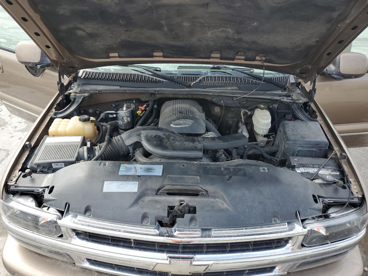 2004 CHEVROLET Tahoe