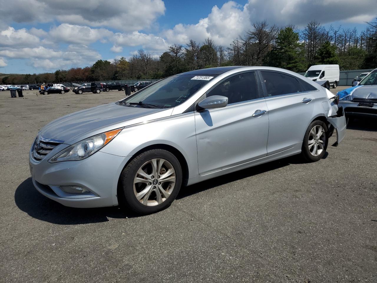2013 HYUNDAI SONATA