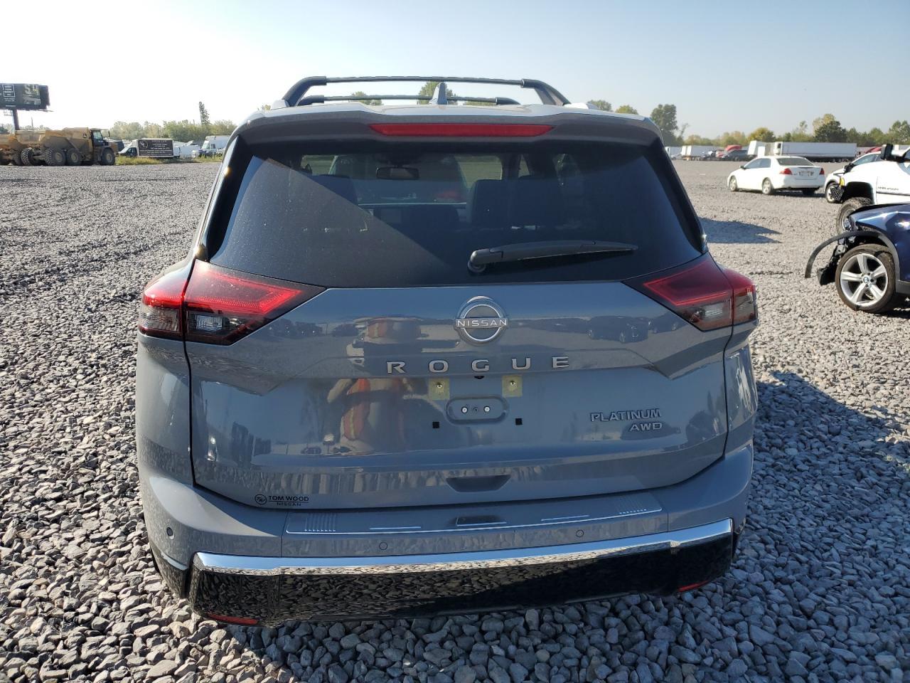2025 NISSAN ROGUE