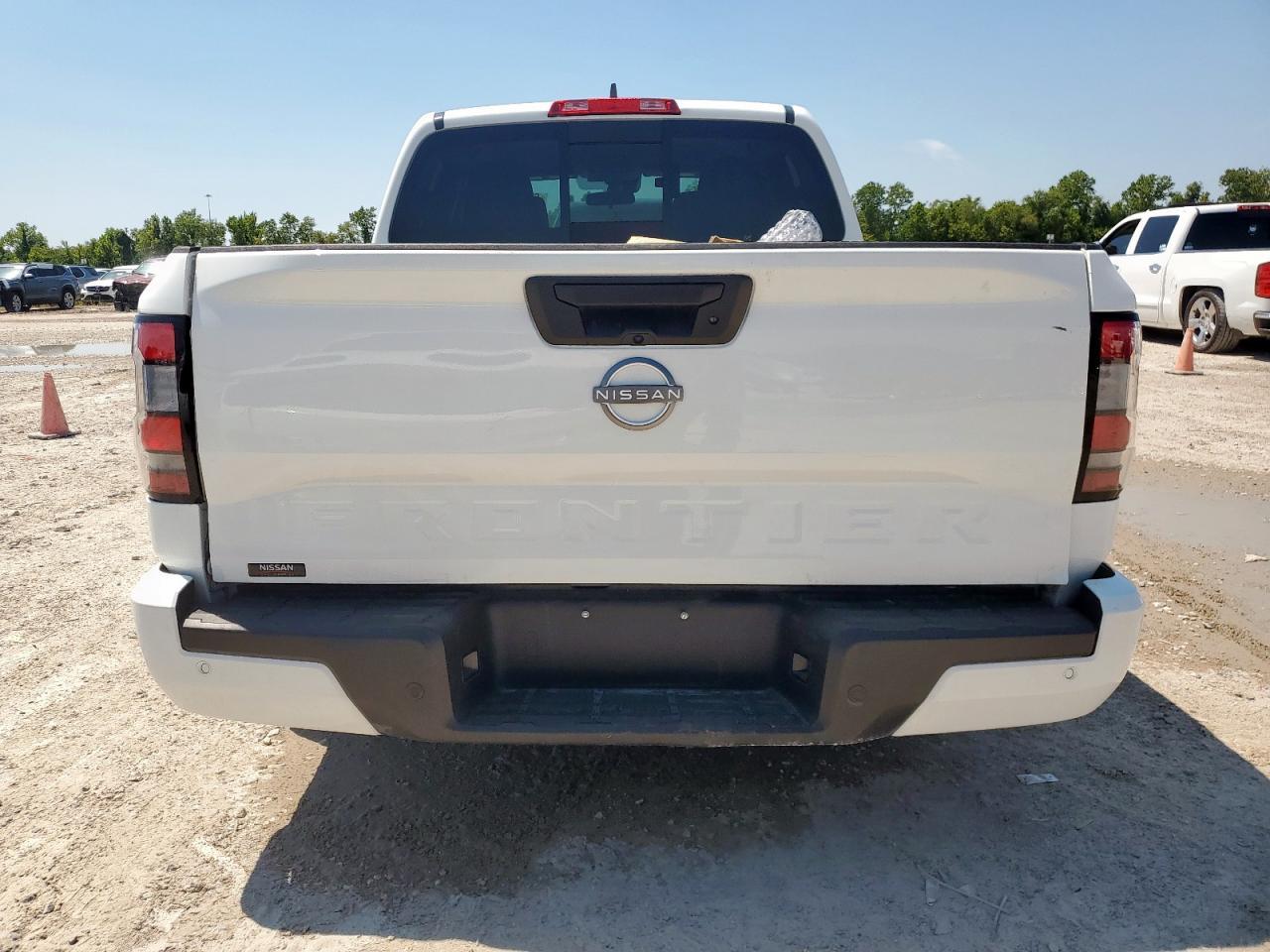 2025 NISSAN Frontier
