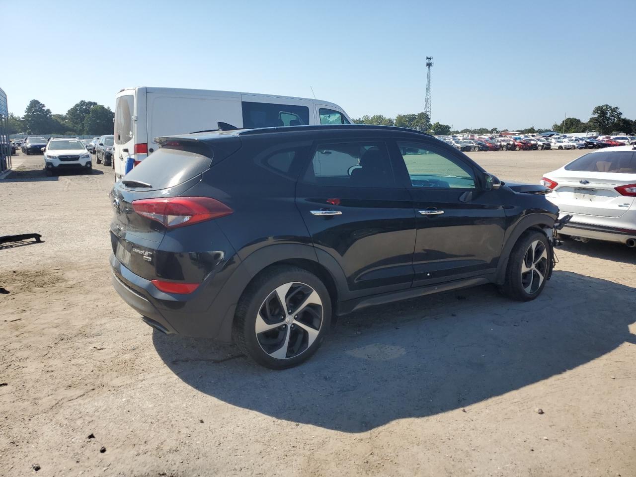2016 HYUNDAI TUCSON