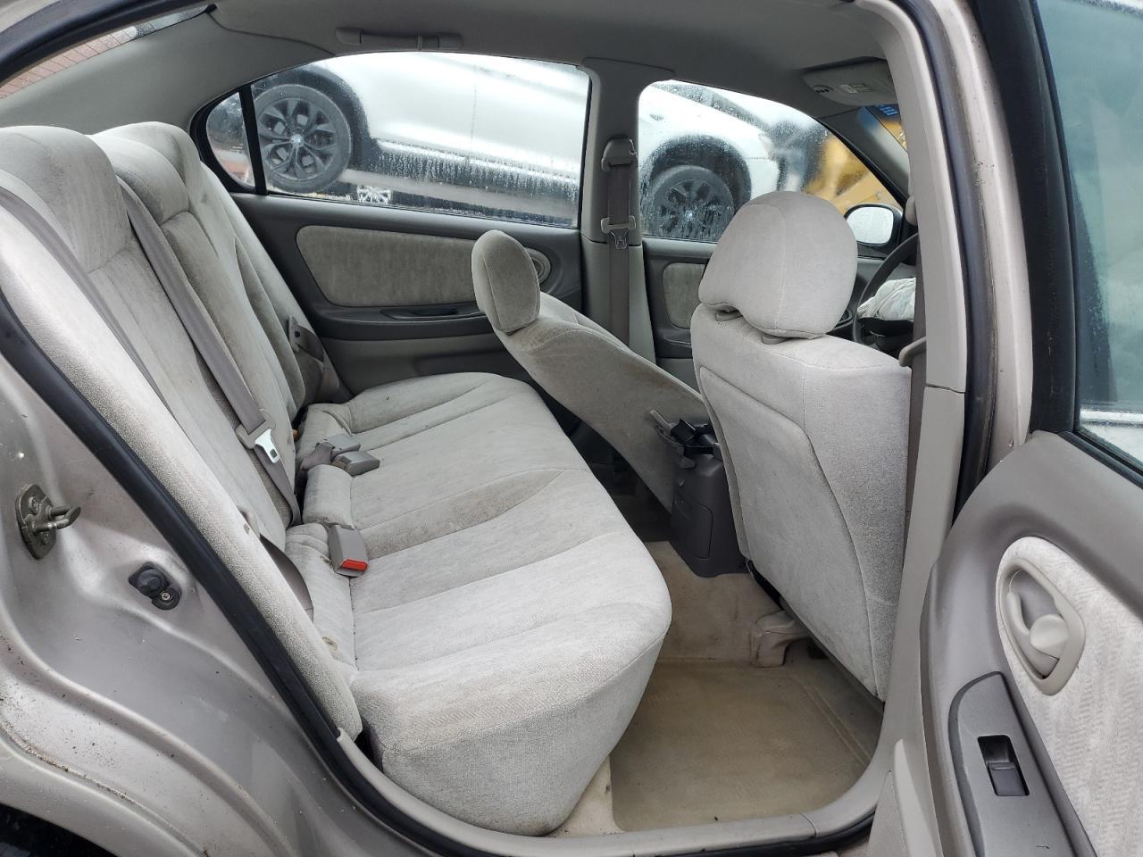 2001 NISSAN Maxima