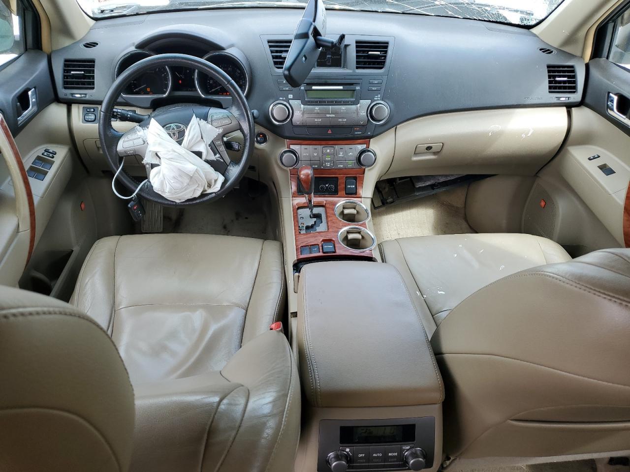 2010 TOYOTA HIGHLANDER