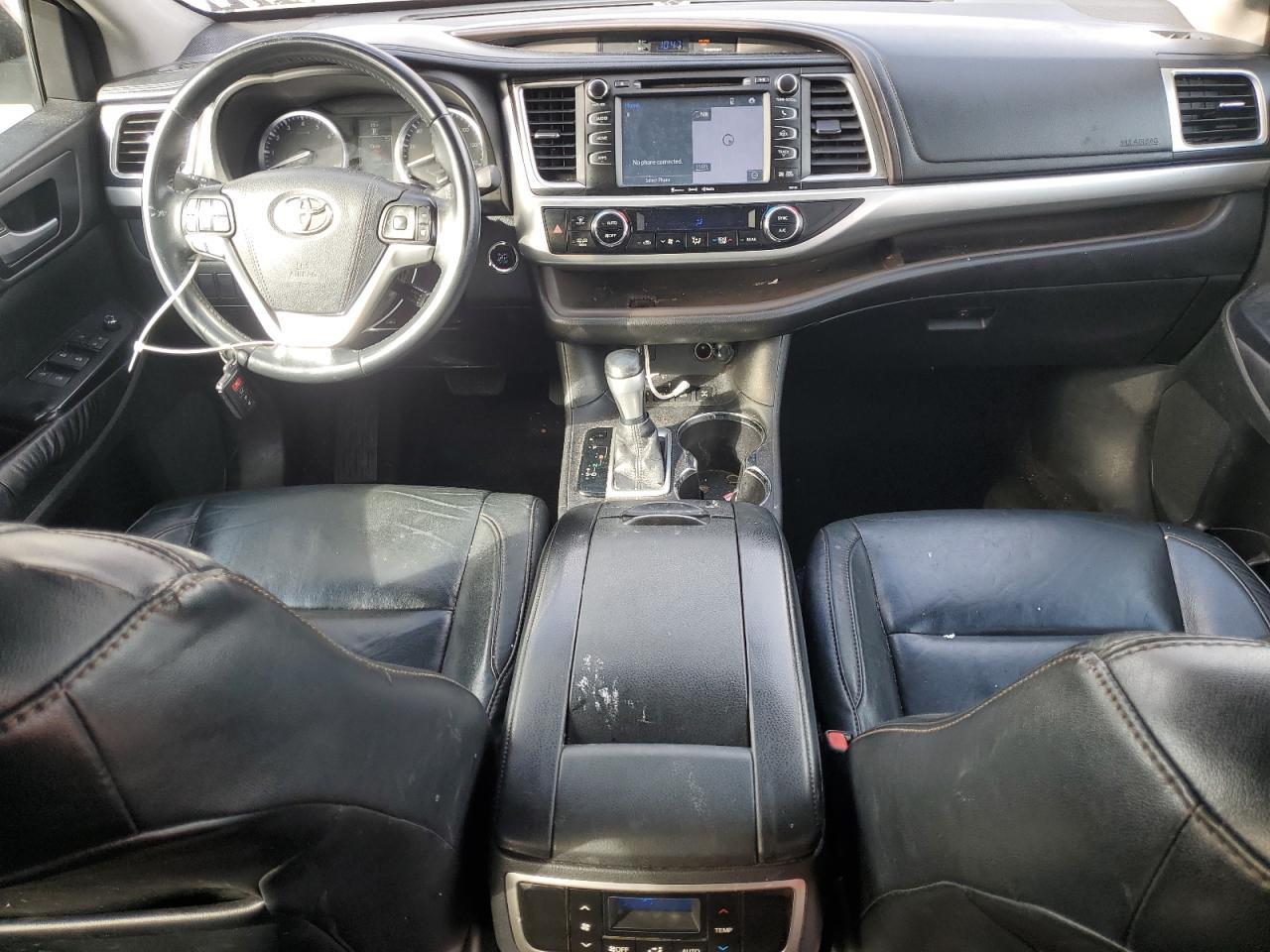 2016 TOYOTA HIGHLANDER