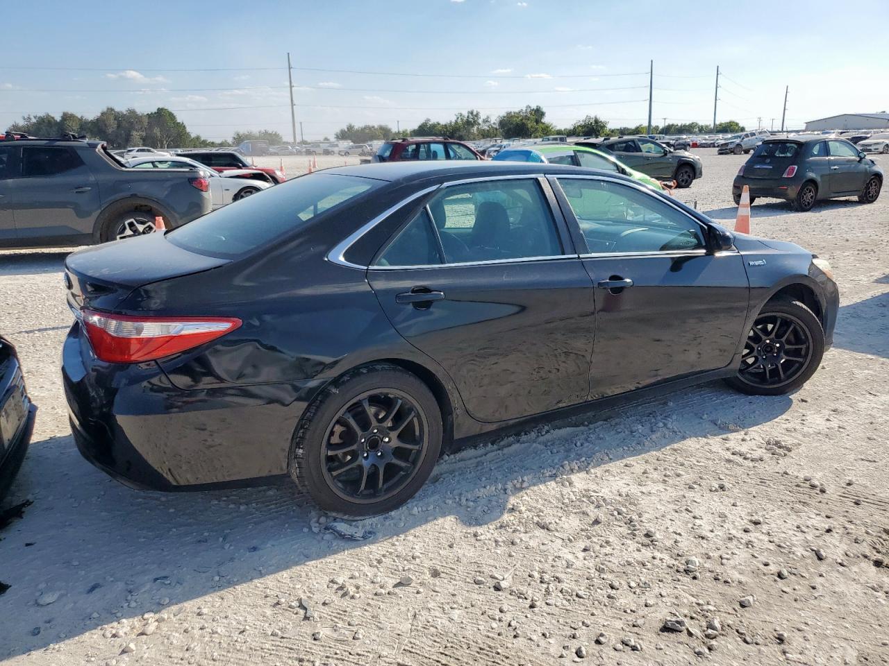 2015 TOYOTA CAMRY