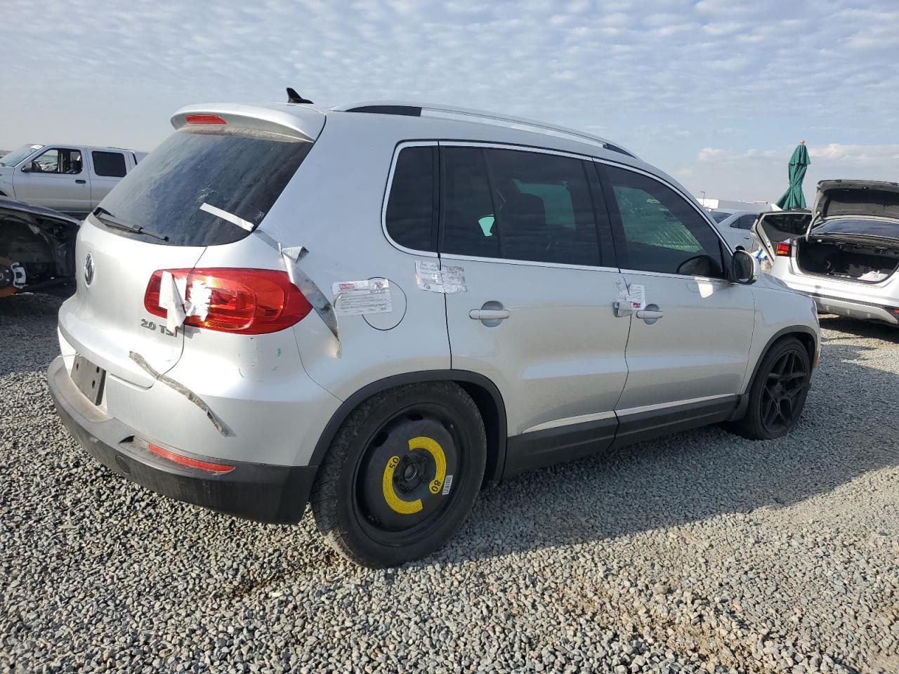 2013 VOLKSWAGEN TIGUAN
