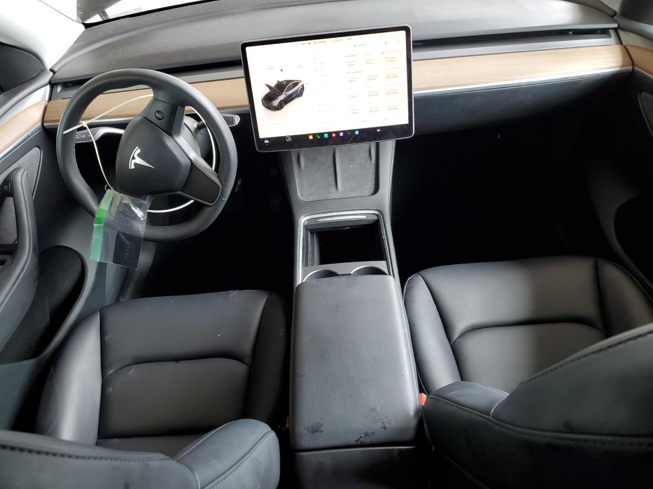 2024 TESLA MODEL Y