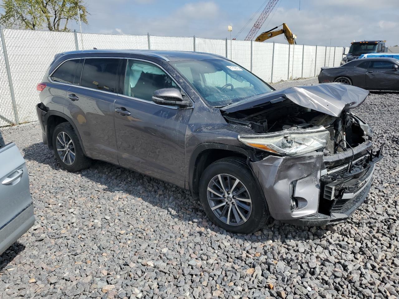 2018 TOYOTA HIGHLANDER