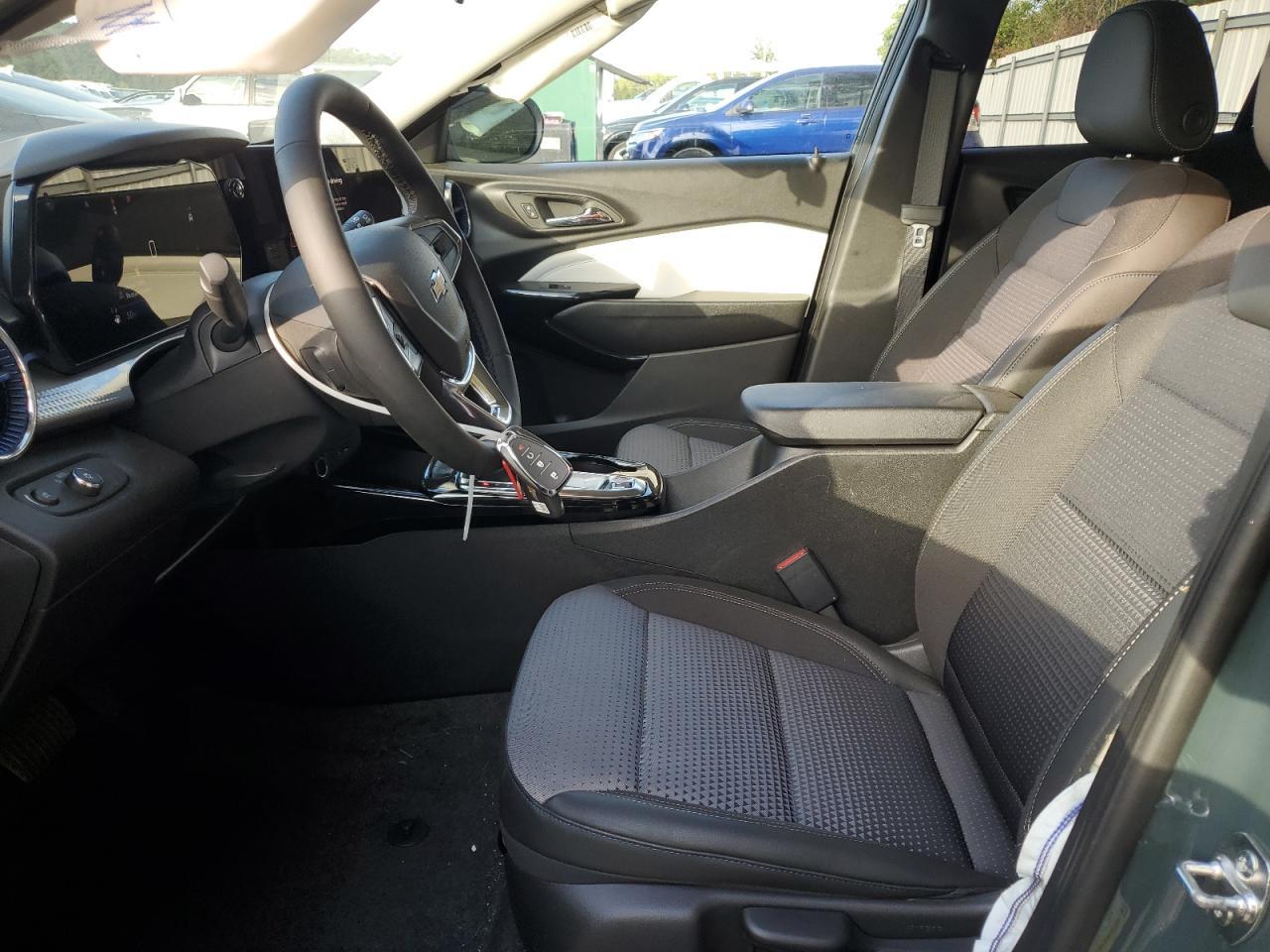 2025 CHEVROLET TRAX