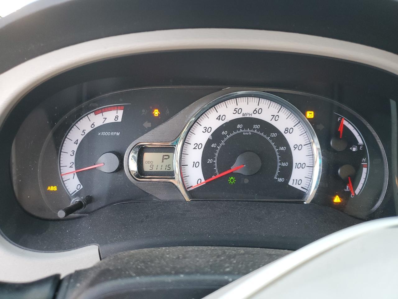 2011 TOYOTA SIENNA