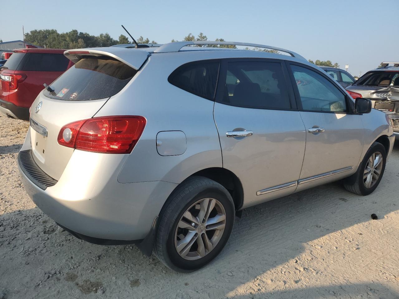 2015 NISSAN ROGUE