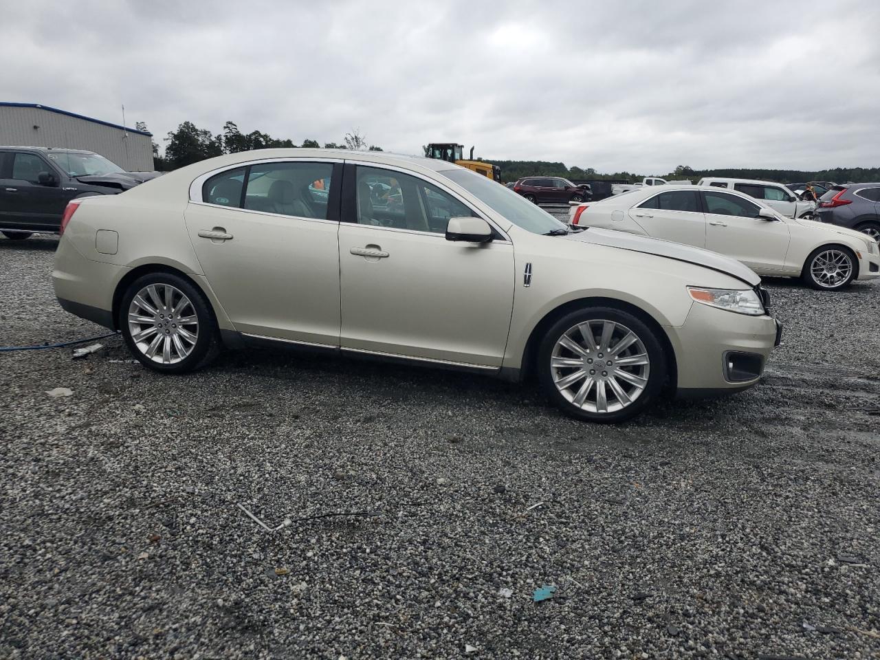 2011 LINCOLN MKS