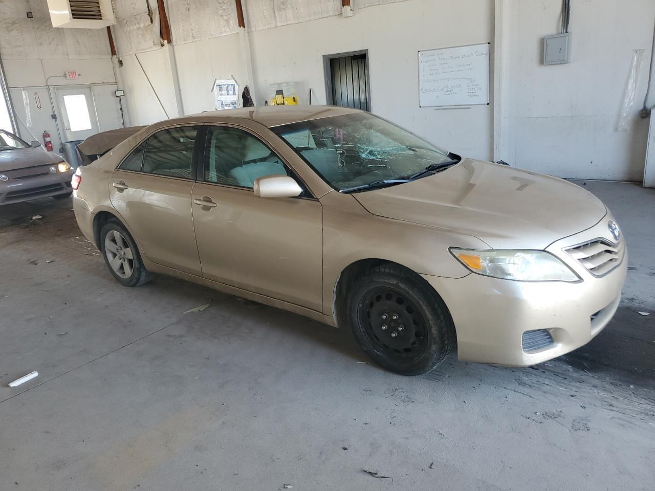 2011 TOYOTA CAMRY