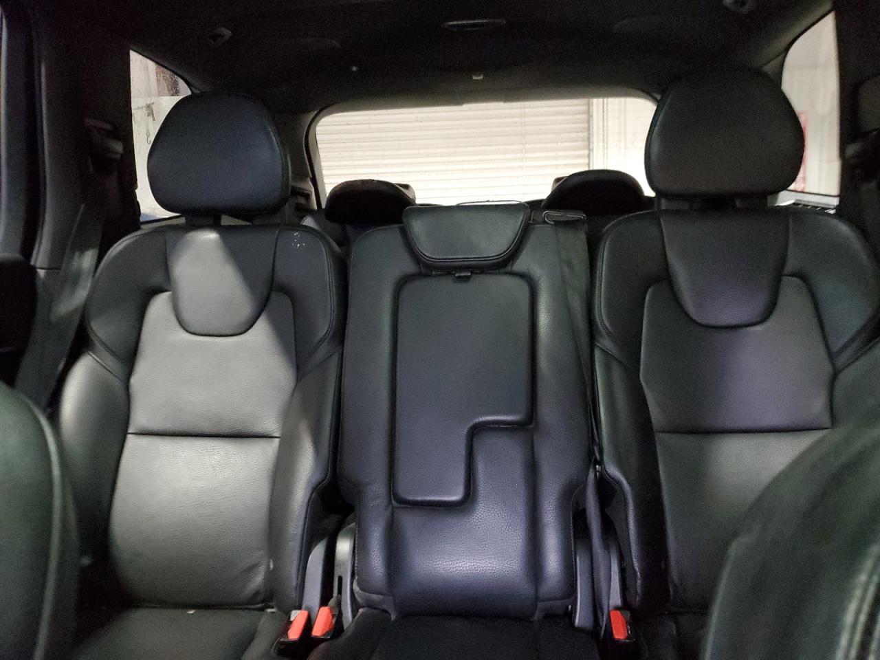 2018 VOLVO XC90